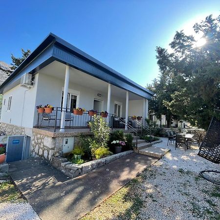 Holiday Home Lola - Large Outdoor Area Starigrad Paklenica Exterior foto