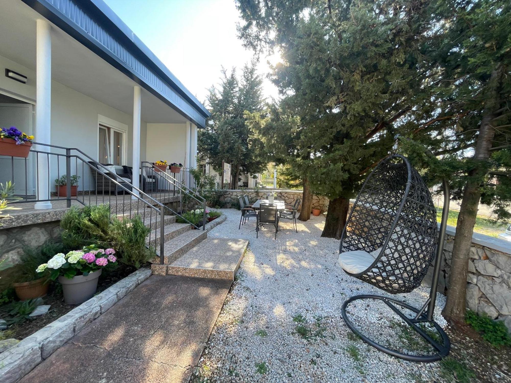 Holiday Home Lola - Large Outdoor Area Starigrad Paklenica Exterior foto