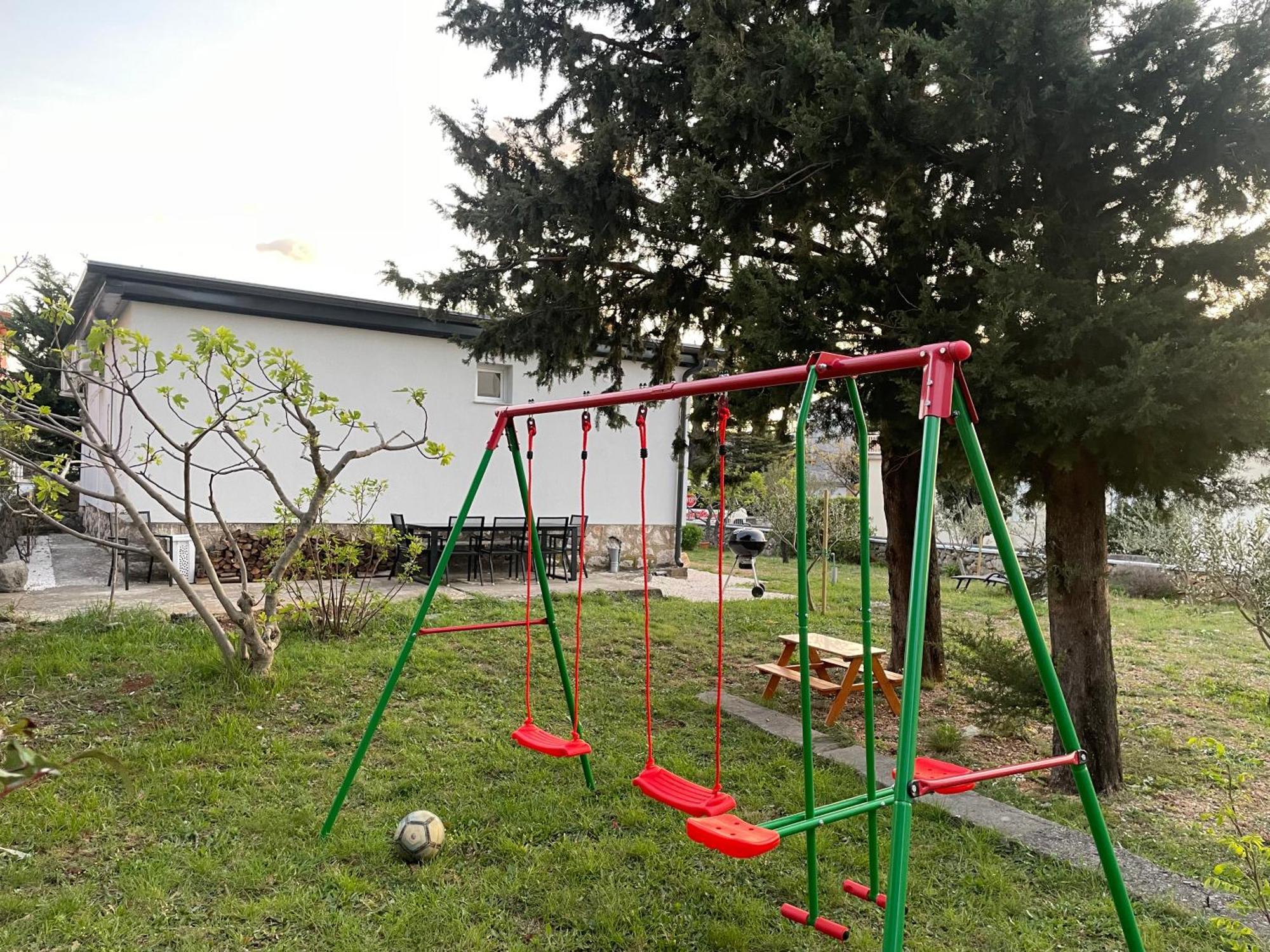 Holiday Home Lola - Large Outdoor Area Starigrad Paklenica Exterior foto