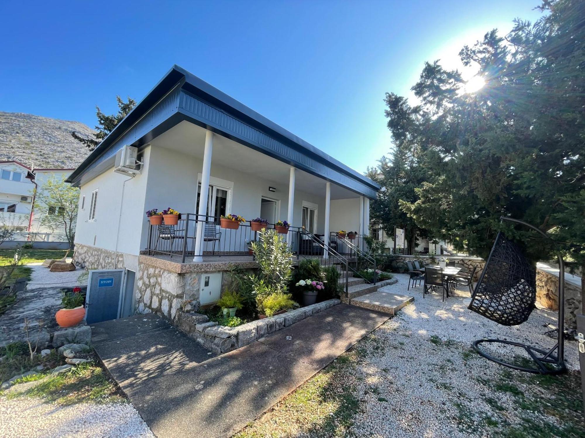 Holiday Home Lola - Large Outdoor Area Starigrad Paklenica Exterior foto